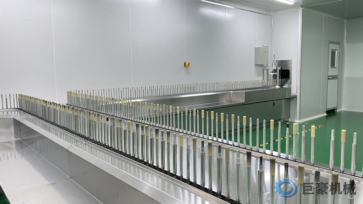 三涂三烤自动线(图1) 三涂三烤自动线(图1)